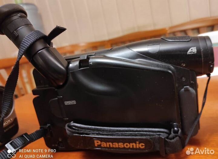 Видеркамеры Panasonic и Sony