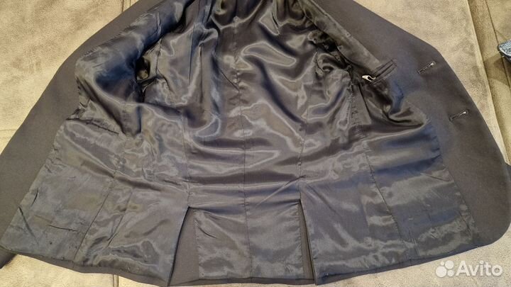 Костюм для мальчика рост 134, темно синего цвета