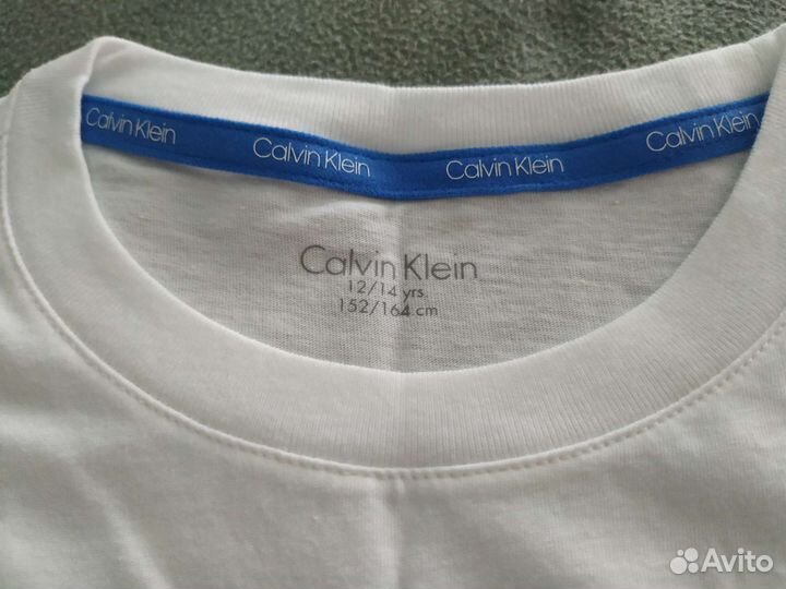 Новая Calvin klein футболка