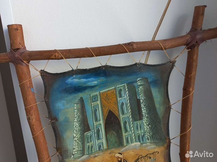Картина -панно маслом на холсте из натур. кожи