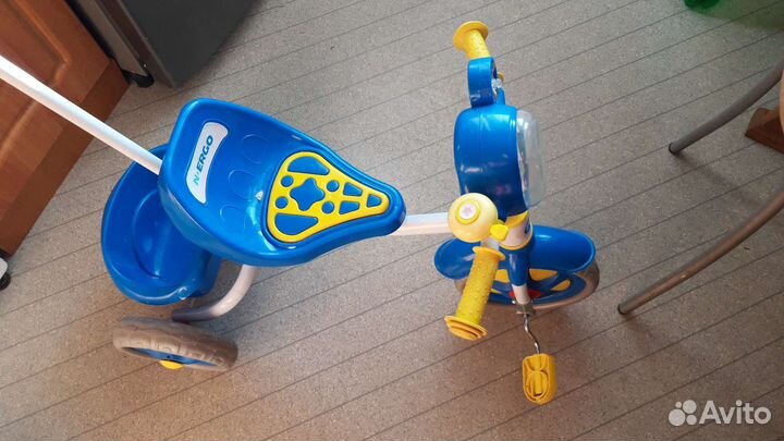 Детский трехколесный велосипед бу
