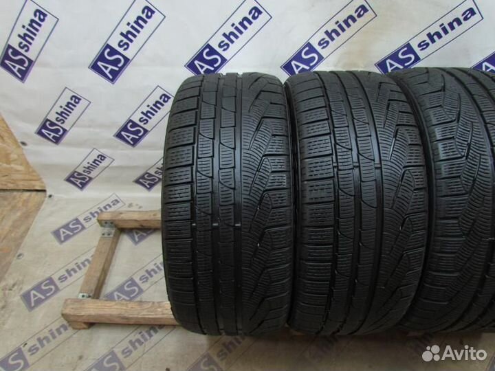 Pirelli Winter 210 SnowControl Serie II 245/45 R17 88R