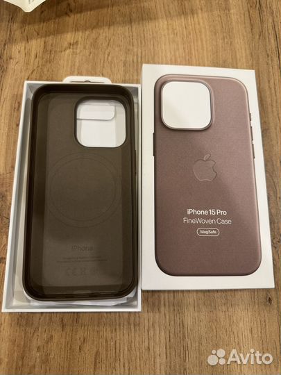 FineWoven чехол на iPhone 15 Pro