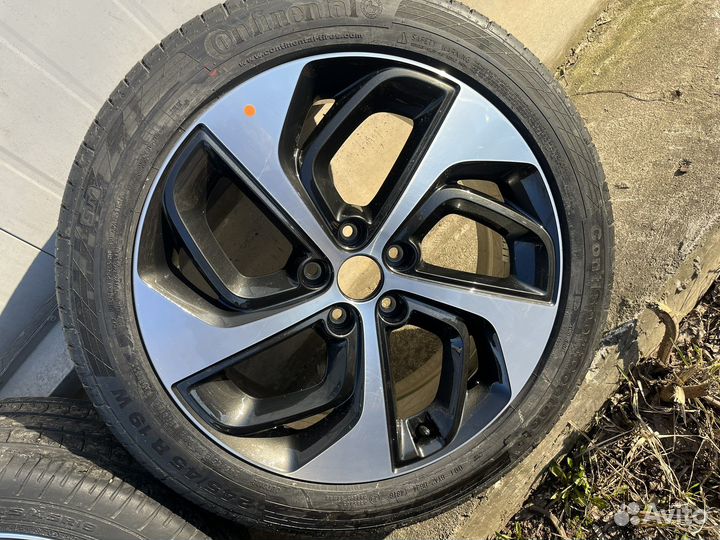 Колеса в сборе KIA hyundai 245 45 R19