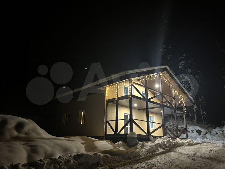 Коттедж 160 м² на участке 12 сот.