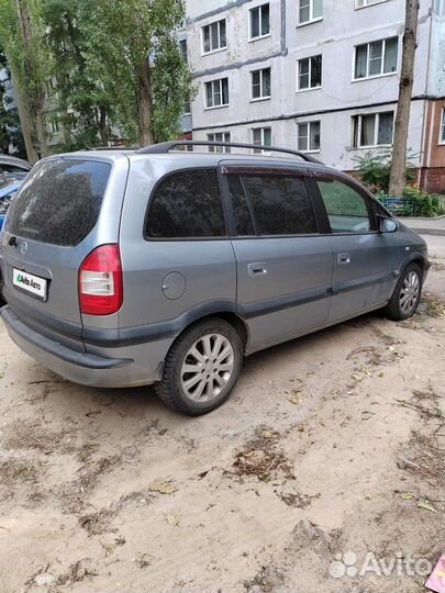 Opel Zafira 2.2 МТ, 2003, 200 000 км