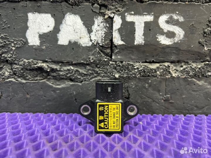 Датчик ускорения Nissan X-Trail NT32-024177 MR20DD