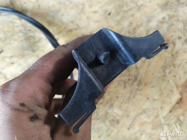 Трос лючка бака Chery Qq6 S21