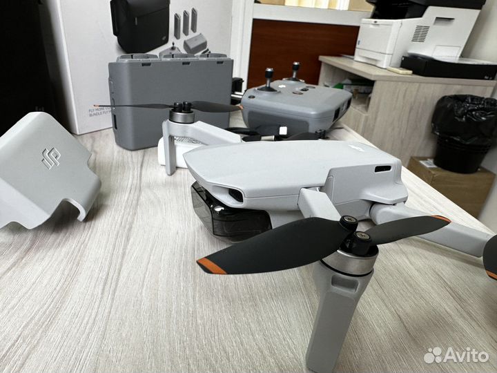 Квадрокоптер dji mini 2 максимальный комплект