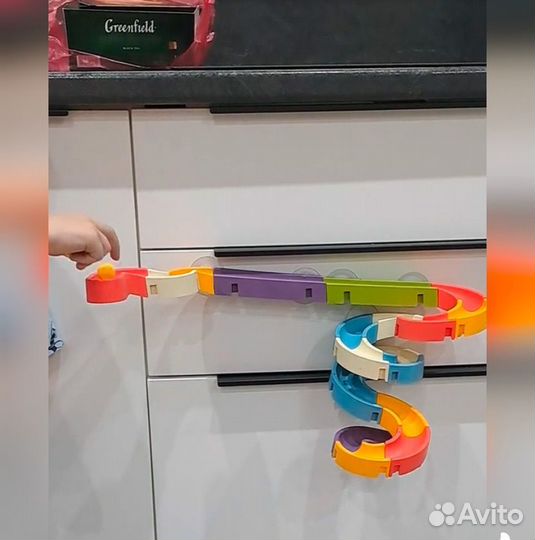 Горка для ванной на присосках