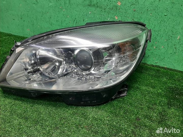 Фара левая Mercedes Benz E-class W212 2009