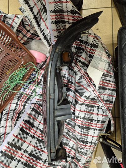 Задний стоп сигнал Toyota Sprinter AE100 1992г