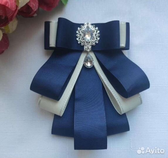 Галстук - брошь