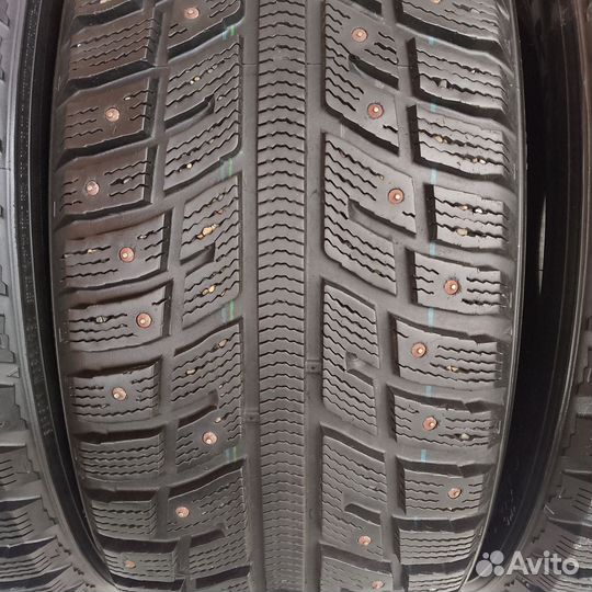 Kumho I'Zen KW22 235/60 R16 104T