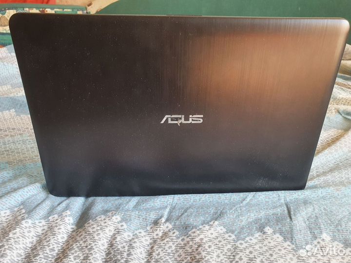 Ноутбук asus D541S