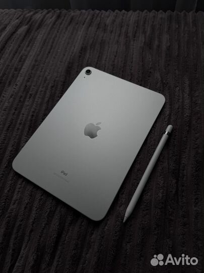 iPad 10.9
