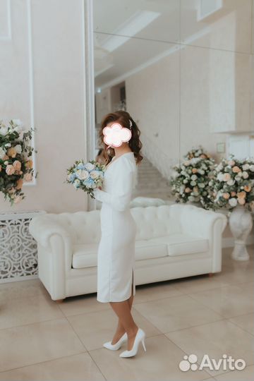 Свадебное платье 42