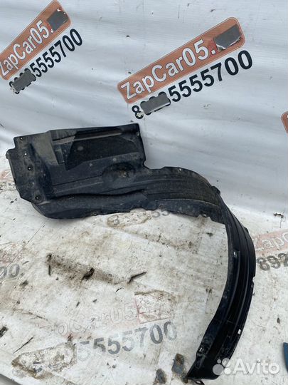 Подкрылок передний Toyota Fortuner 2