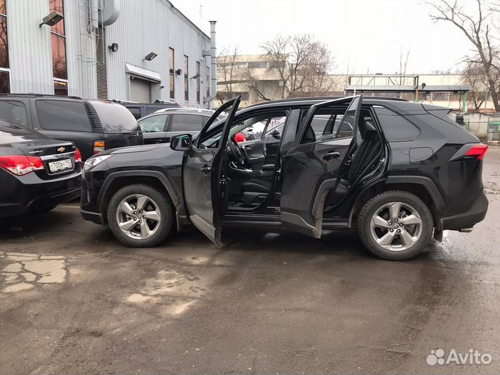 Чехлы на Рав 4 ха50 из Экокожи и Алькантары