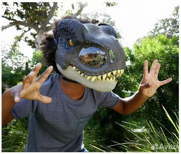 Маска шлем Тираннозавр Рекс Jurassic World