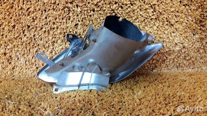 Насадка глушителя задняя правая Lexus Rx 4