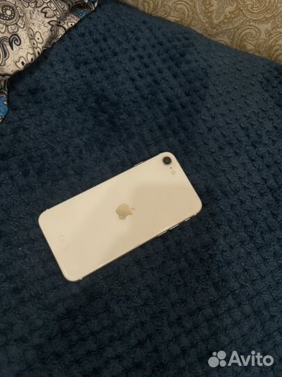 iPhone SE (2020), 64 ГБ