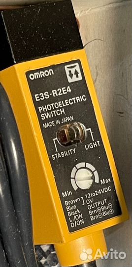 Датчик Omron E3S-R2E4 новый, 4 шт