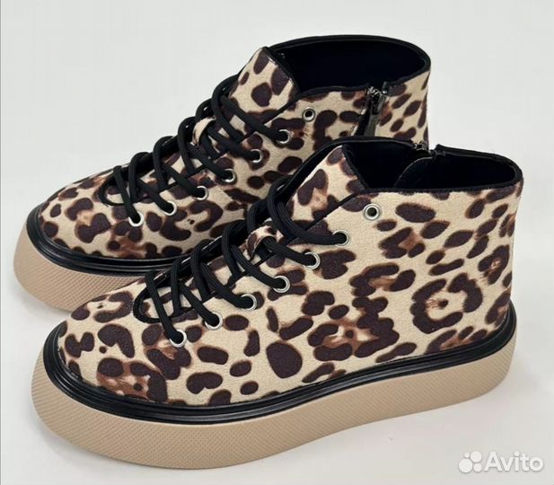 Ботинки женские