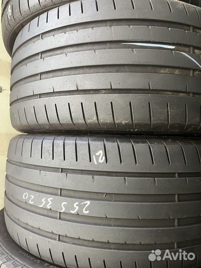 Goodyear Eagle F1 SuperSport 255/35 R20 Y