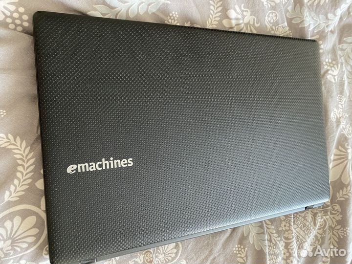 Ноутбук emachines