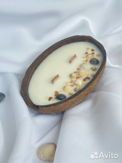 Свеча в кокосе ручная работа