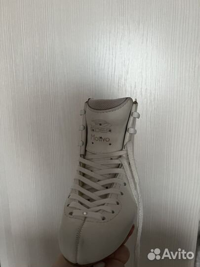 Фигурные коньки edea motivo