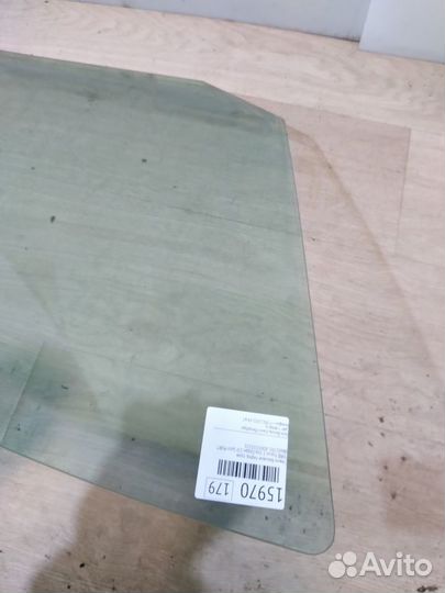 Стекло переднее правое Ford Focus 1 USA седан 2.0