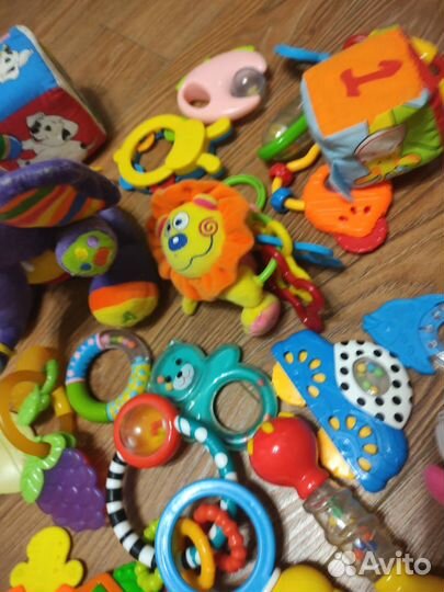 Развивающие игрушки пакетом/погремушки/грызунки