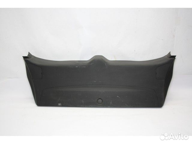 Обшивка крышки багажника Mitsubishi Outlander XL