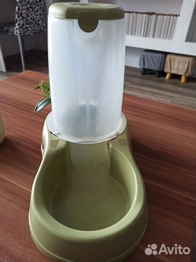 Автокормушка для кошек и собак