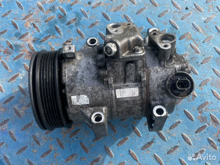 Компрессор кондиционера Corolla Auris Toyota