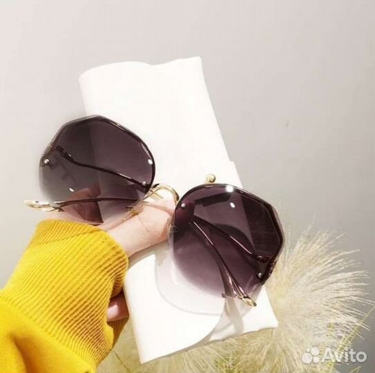 Солнцезащитные очки женские новые
