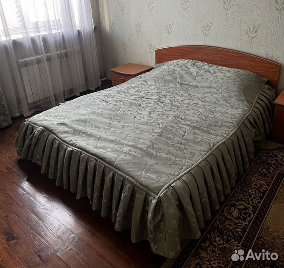 Комплект мебели в спальню б/у