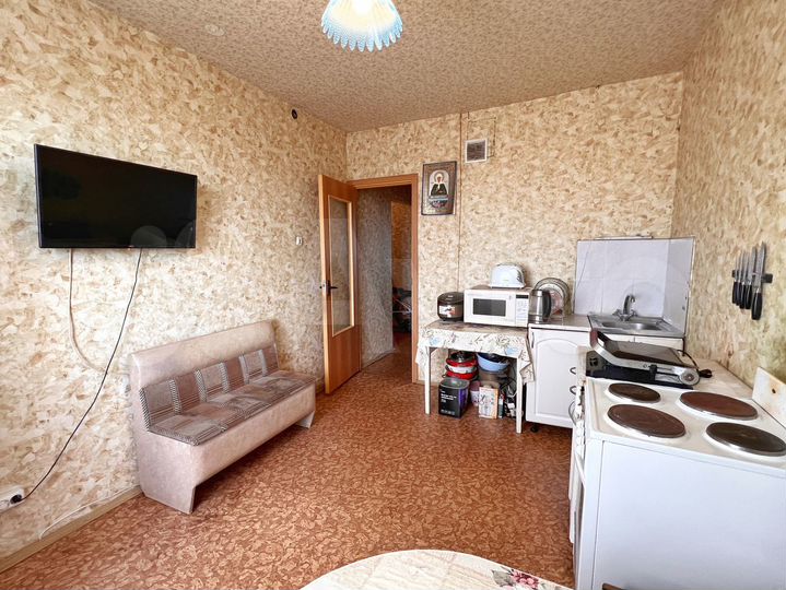 3-к. квартира, 70 м², 6/9 эт.