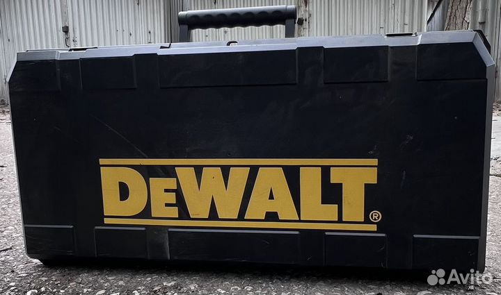 Отбойный молоток Dewalt D25900K