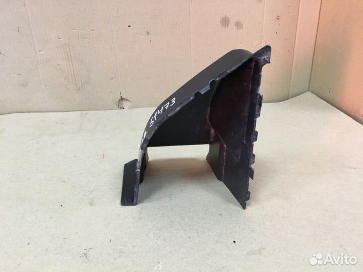 Дефлектор радиатора правый Лада Ларгус F90