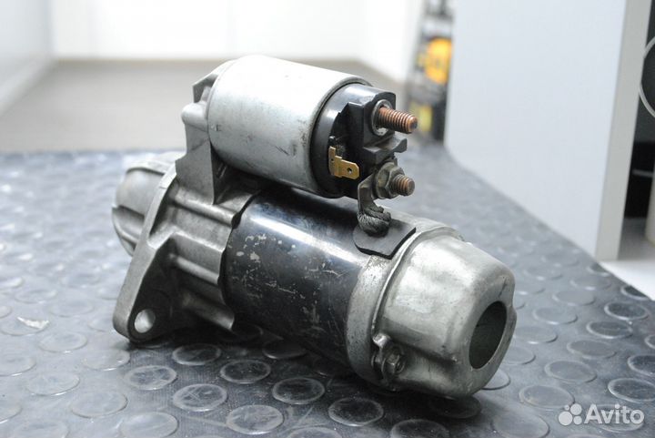 Стартер Subaru Forester 2.0 (A/T), Tribeca 3.0 б/у