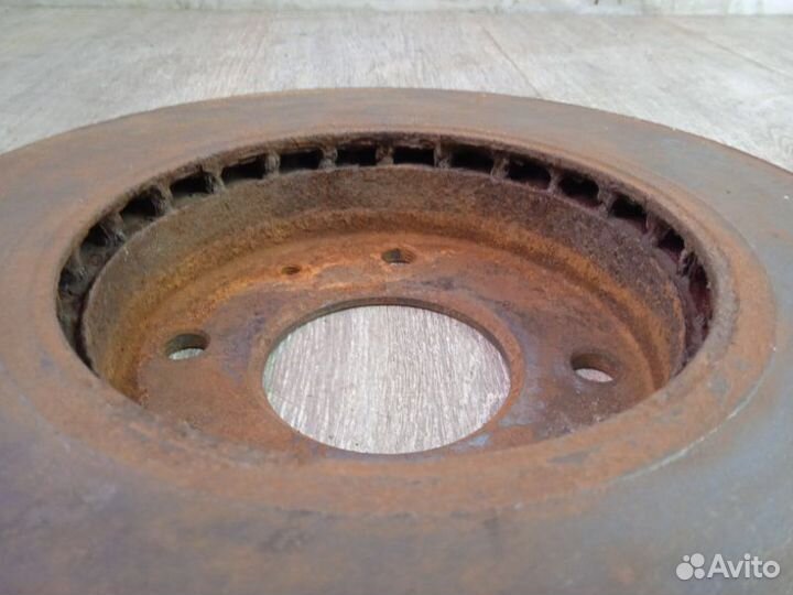 Диск тормозной передний Hyundai Elantra XD G4GC