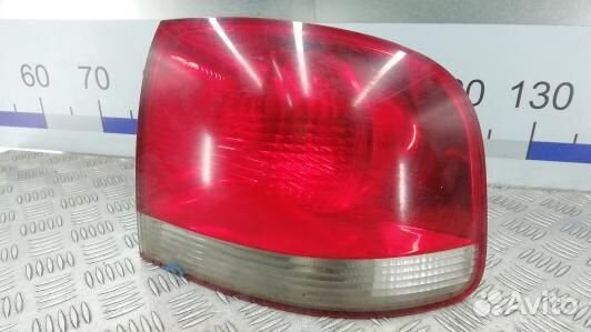Фонарь задний правый volkswagen touareg 7L (COL10M