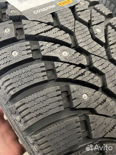 Pirelli Formula Ice 245/70 R16 107T