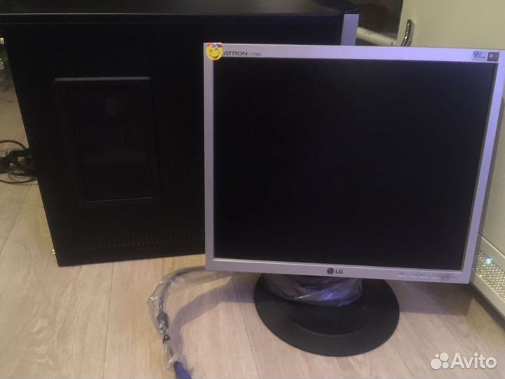 Корейский ЖК Монитор LG Flatron L1750U