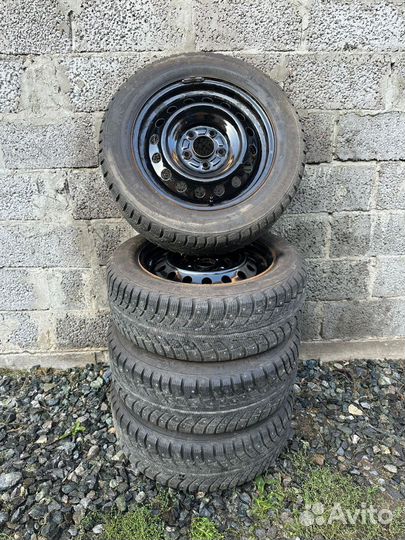 R16 Gislaved Nord Frost 5 205/60, PCD 5x100 DIA 54.1