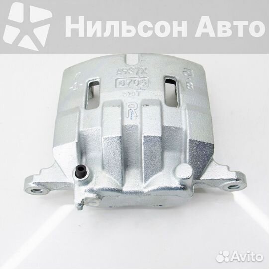 Суппорт передний, правый isuzu ELF, akebono