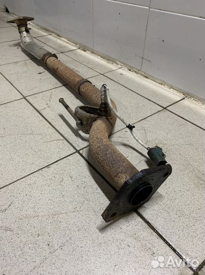 Приёмная труба на nissan almera n16